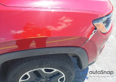 2020 Jeep Compass Trailhawk 4X4 z USA, uszkodzony, nr VIN 3C4NJDDB1LT214606